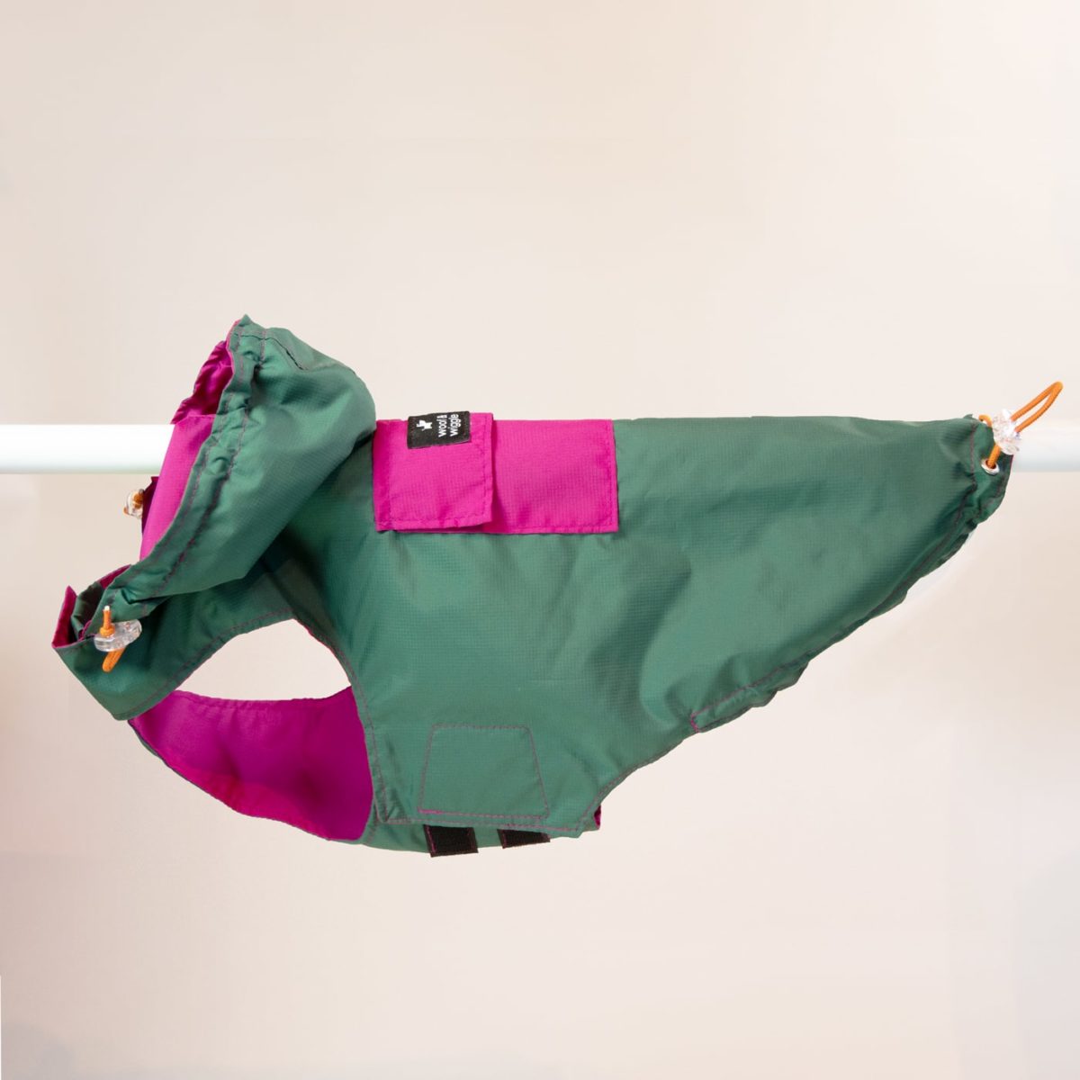 Raincoat for dogs in green and pink