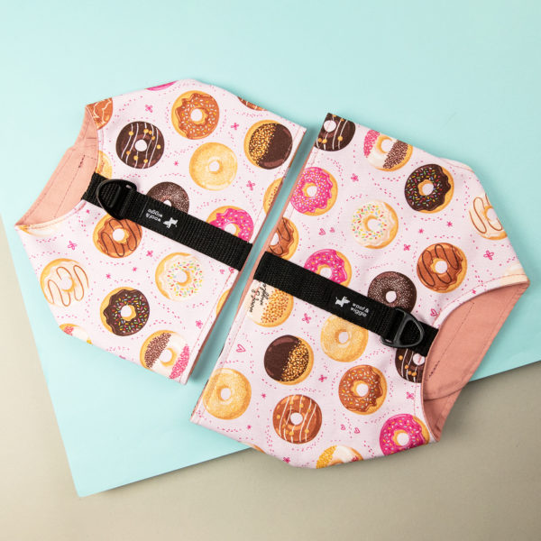 Dog harness in vest shape with donuts design
