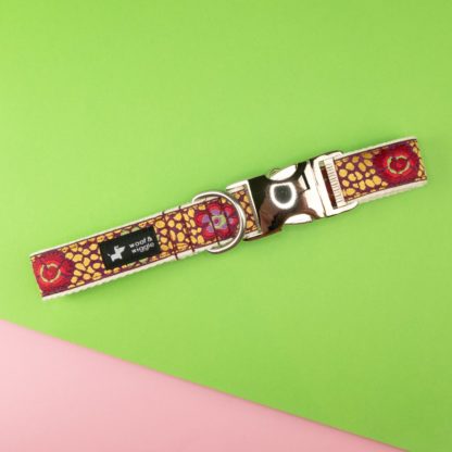 Dog collar with abstract colorful mosaic pattern