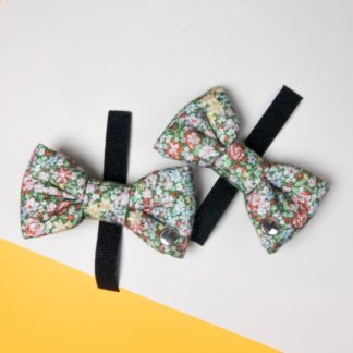 Dog bow tie "Ditzy Flowers"